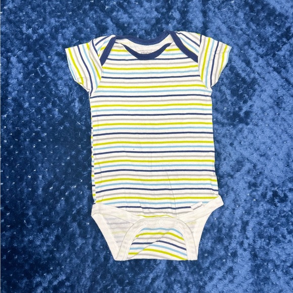 15pc Bundle Baby Onesies (Size 12 months) - Picture 2 of 16